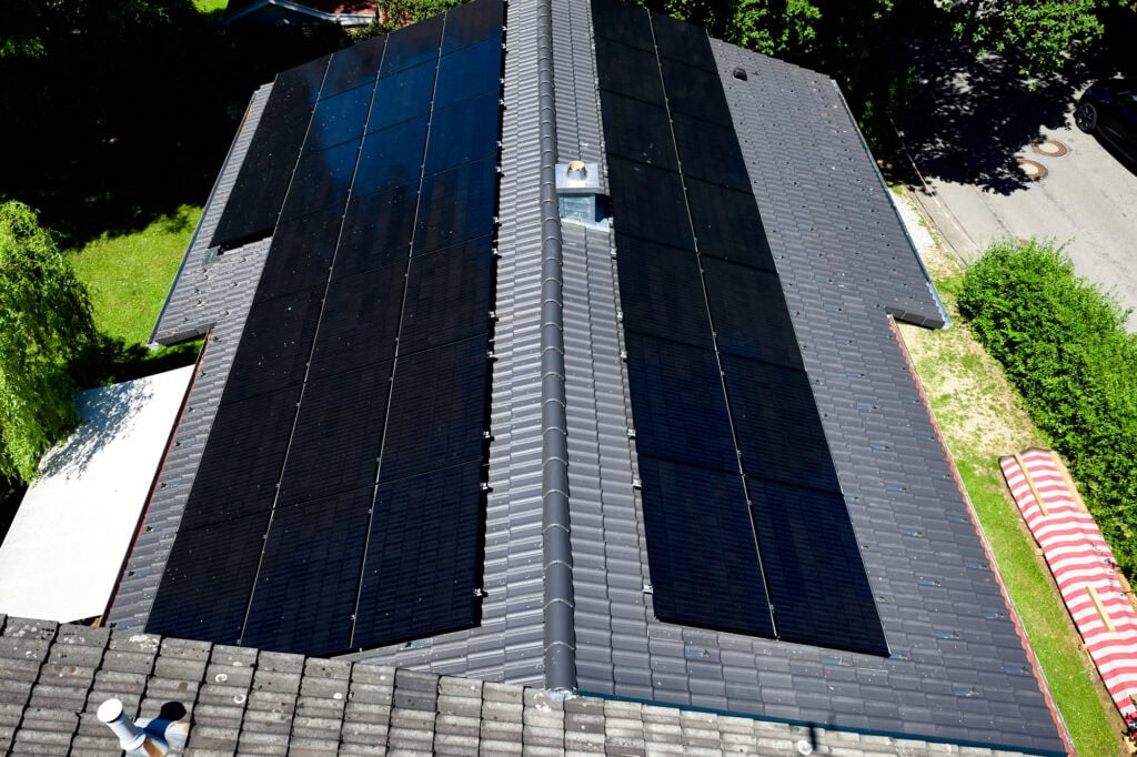 Projektaufnahme der Photovoltaikanlage in Fürstenfeldbruck, Foto: Sonnwärts